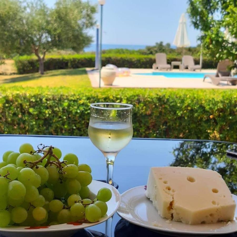 Monambeles Villas Σβορωνάτα Εξωτερικό φωτογραφία