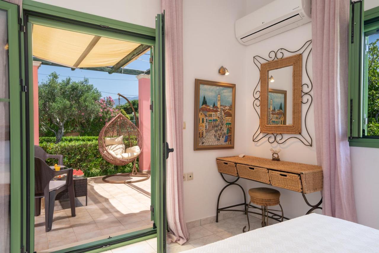 Monambeles Villas Σβορωνάτα Εξωτερικό φωτογραφία