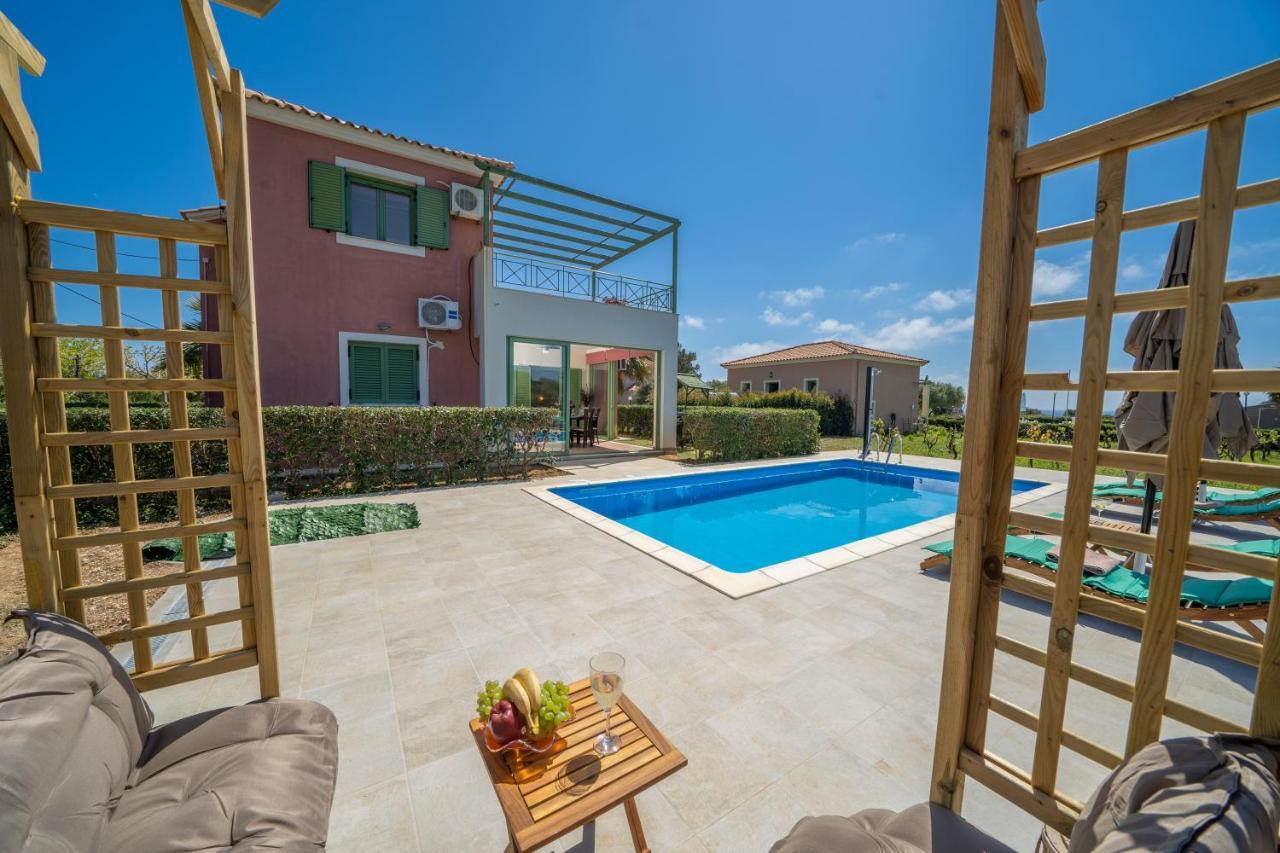 Monambeles Villas Σβορωνάτα Εξωτερικό φωτογραφία