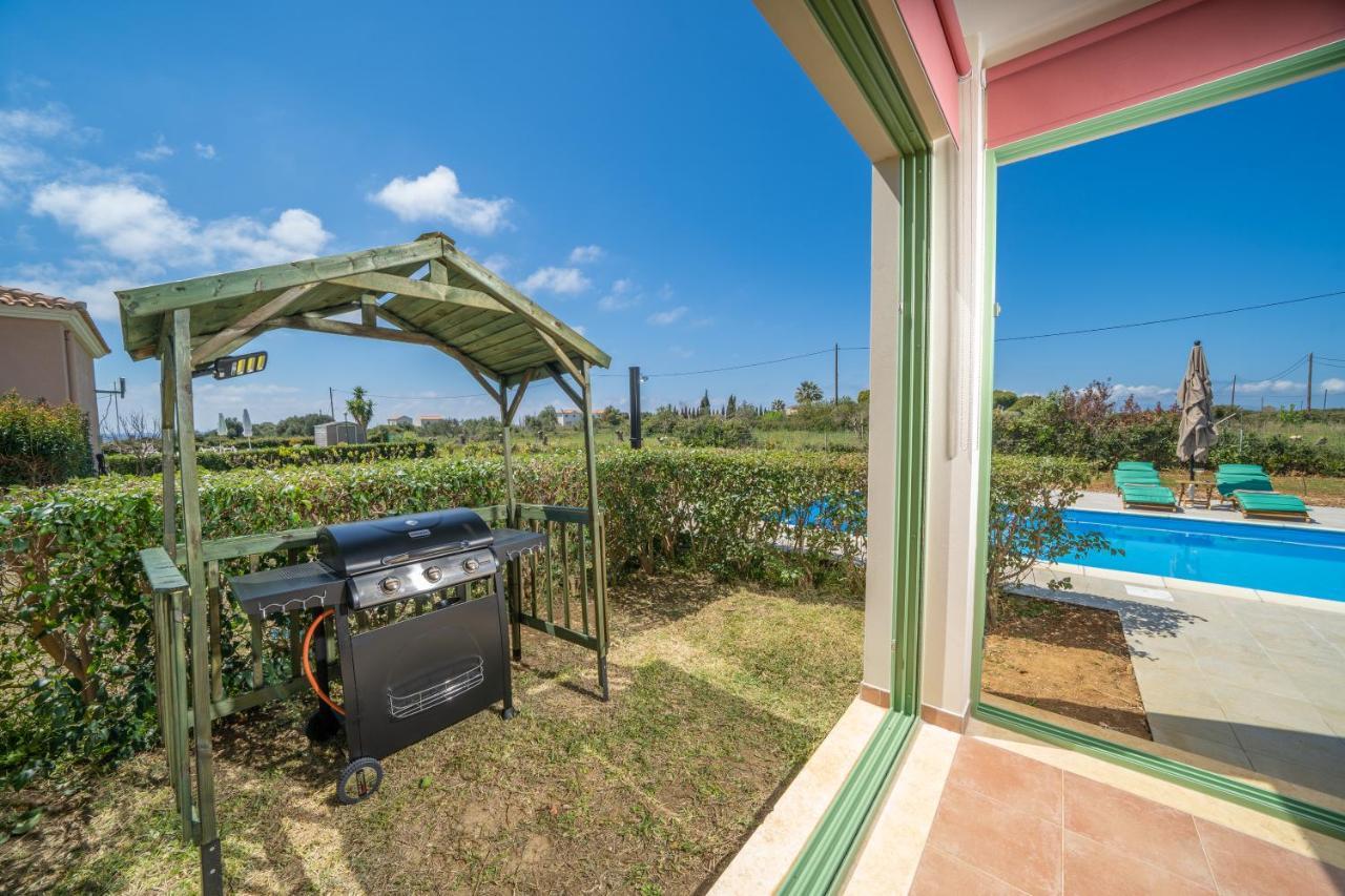 Monambeles Villas Σβορωνάτα Εξωτερικό φωτογραφία