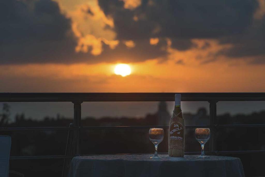 Monambeles Villas Σβορωνάτα Εξωτερικό φωτογραφία