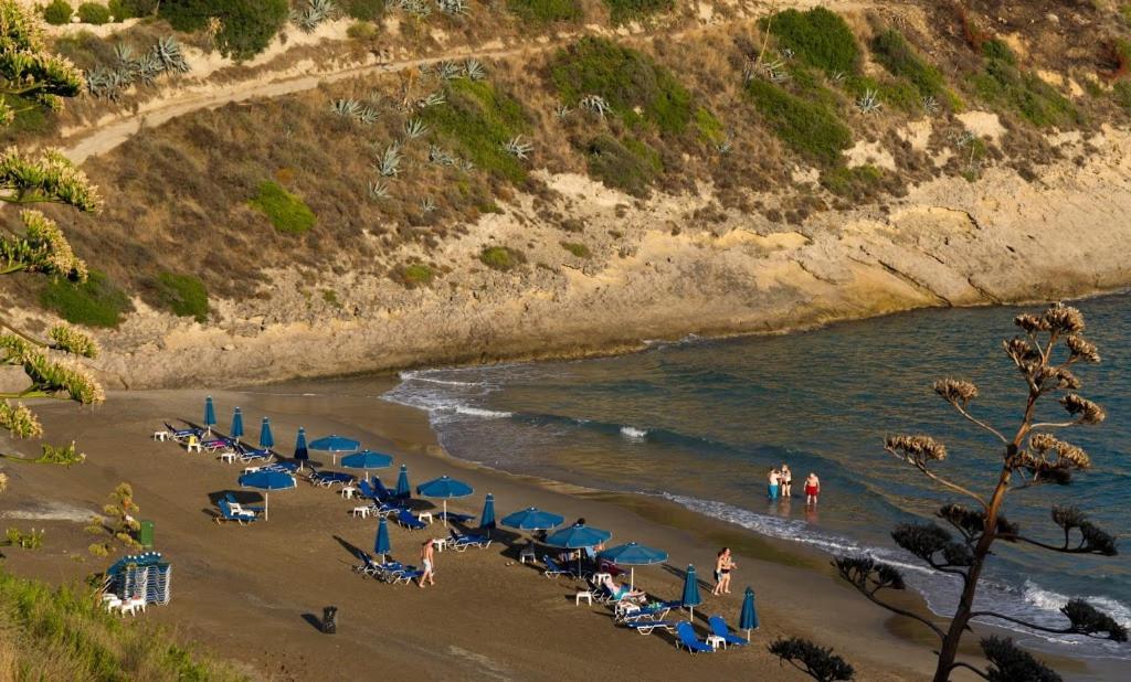 Monambeles Villas Σβορωνάτα Εξωτερικό φωτογραφία